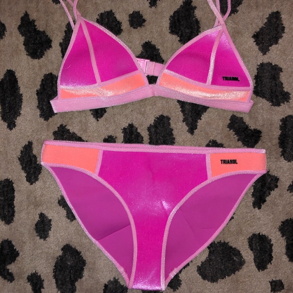 super cute velvet triangl swim suit!